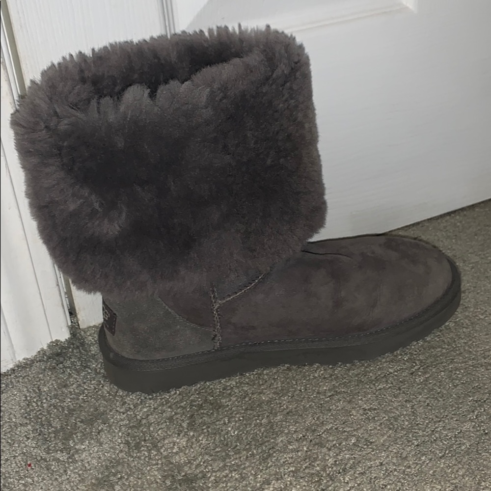 Gray Uggs - image 3
